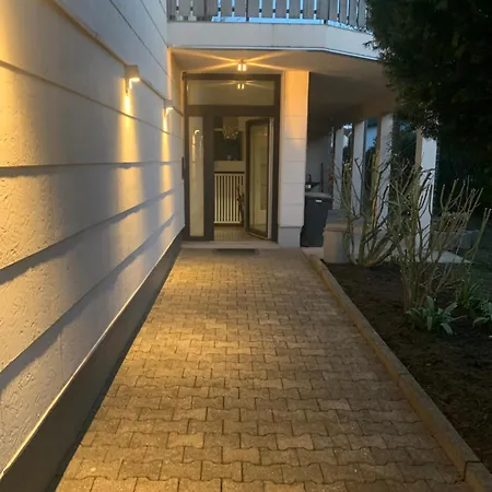 Daire With Friends 2 Trier