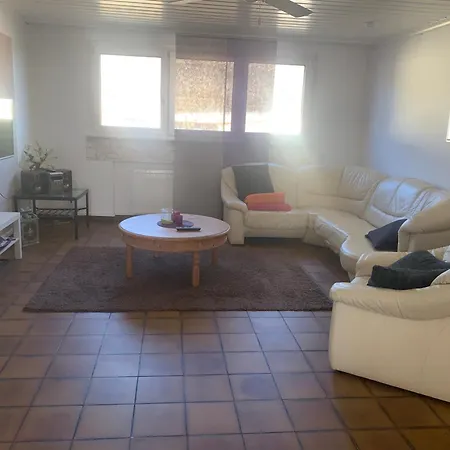 Apartman With Friends 2 *