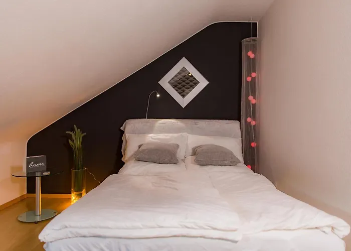 With Friends 2 Daire