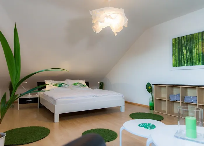 With Friends 2 Lejlighed