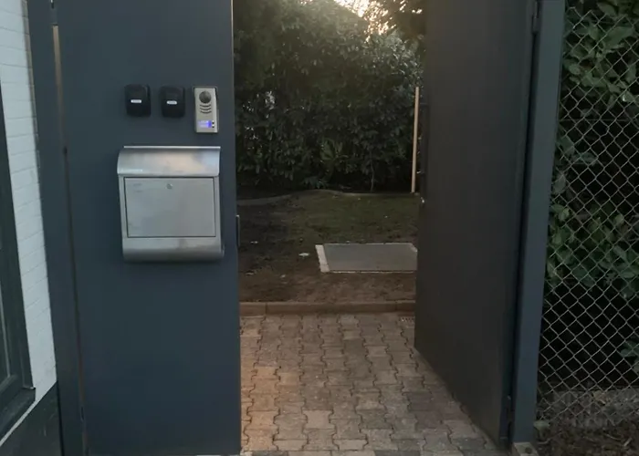 With Friends 2 Lejlighed *