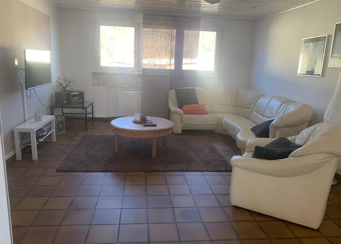 With Friends 2 Lejlighed